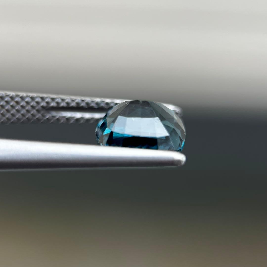 スリランカ産非加熱天然ブルースピネル