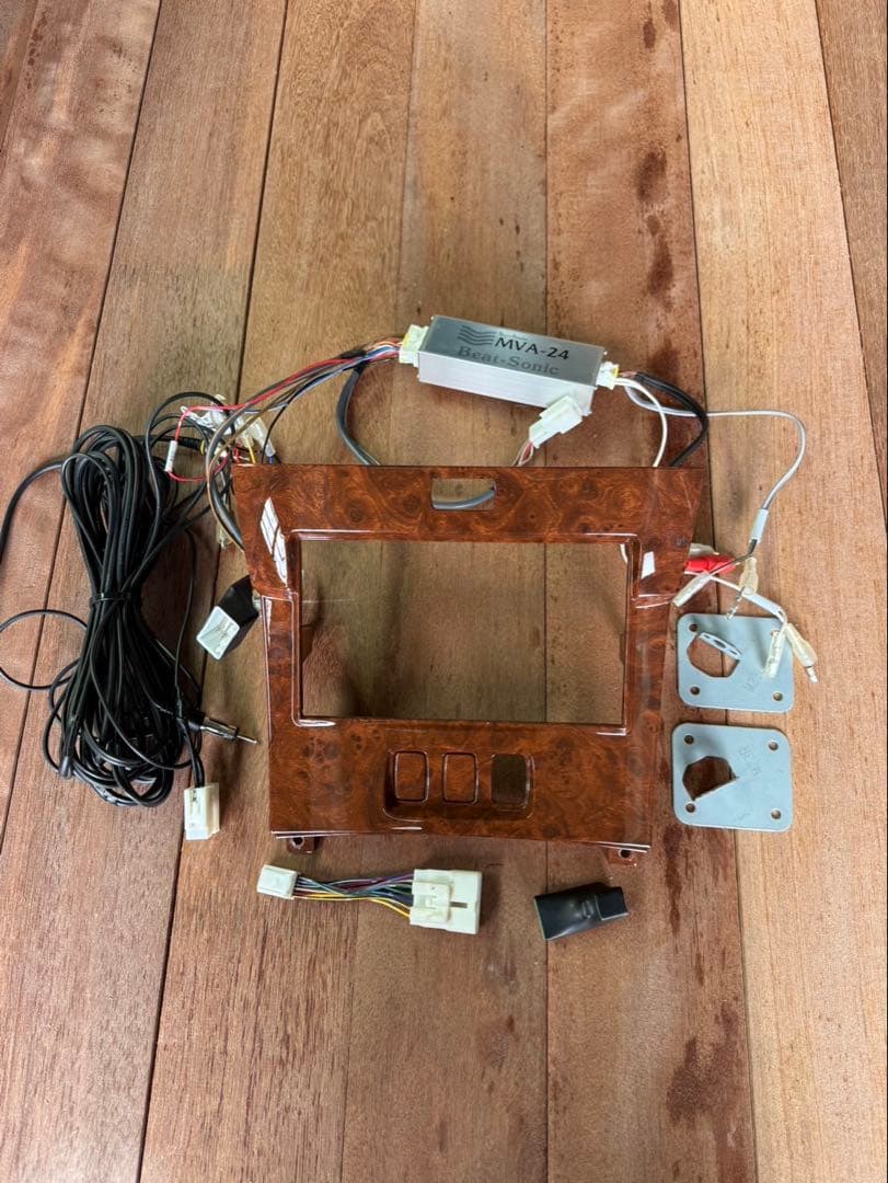 MVA-24 セルシオ 30 後期　ナビ取り替えキット　UCF 30 31