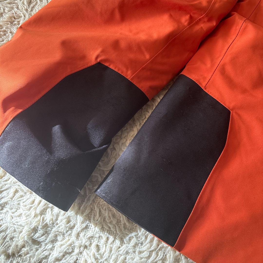 美品　ピークパフォーマンス　スキーウェア セット　中綿　ブラック　上下