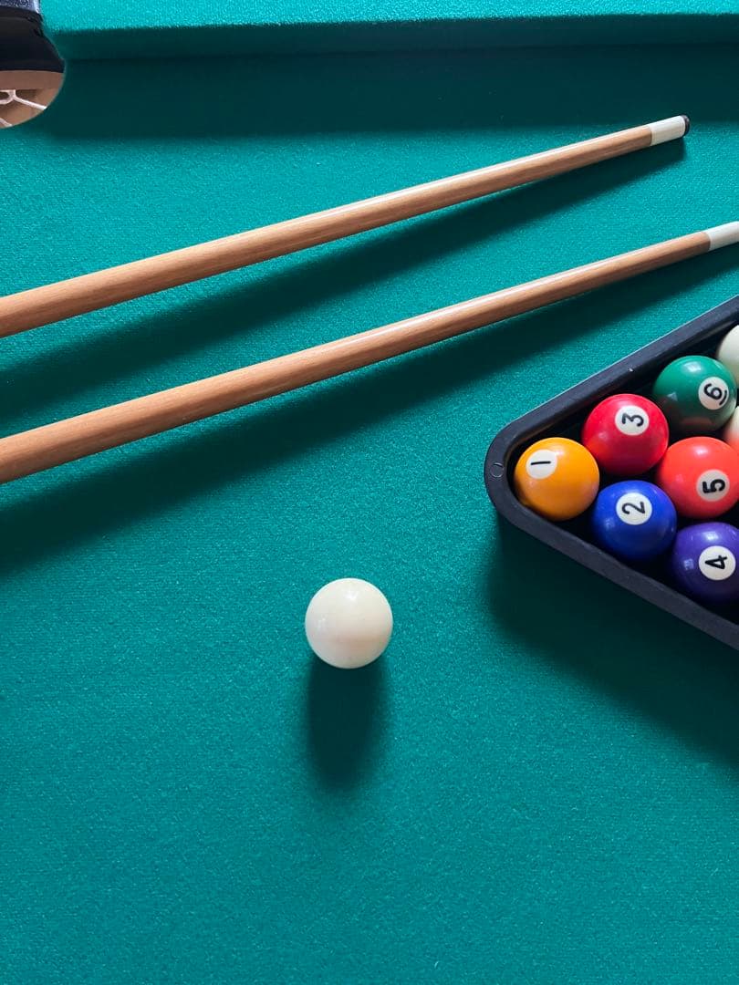 折りたたみ式ビリヤードテーブル