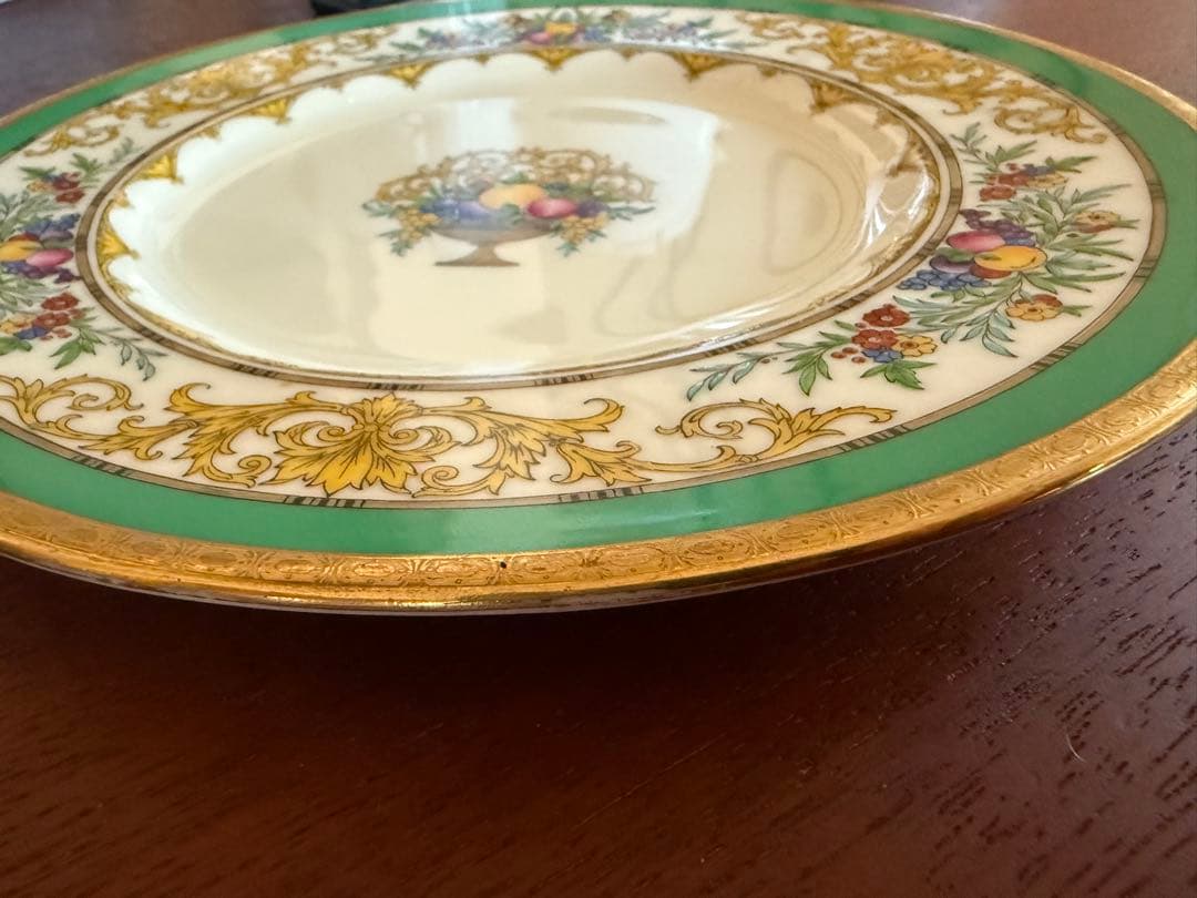 Davis Collamore & Co. フルーツ装飾プレート