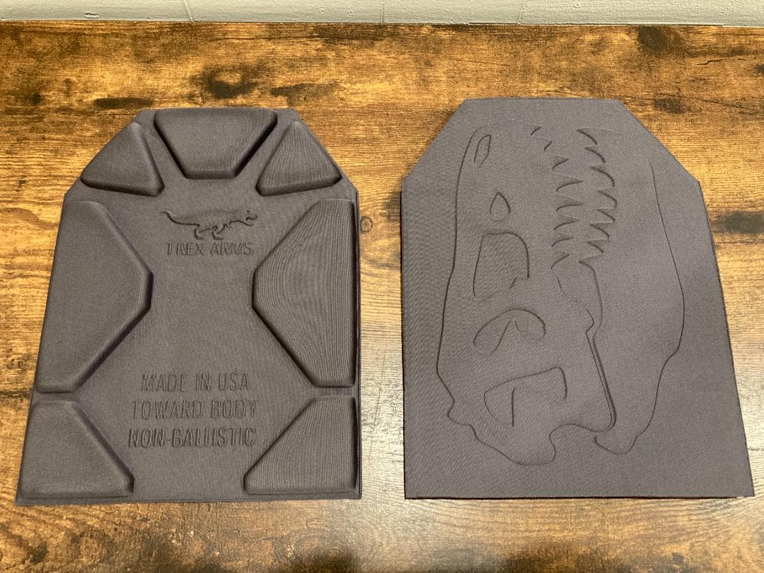 【実物】T.REX Plate Backer Set