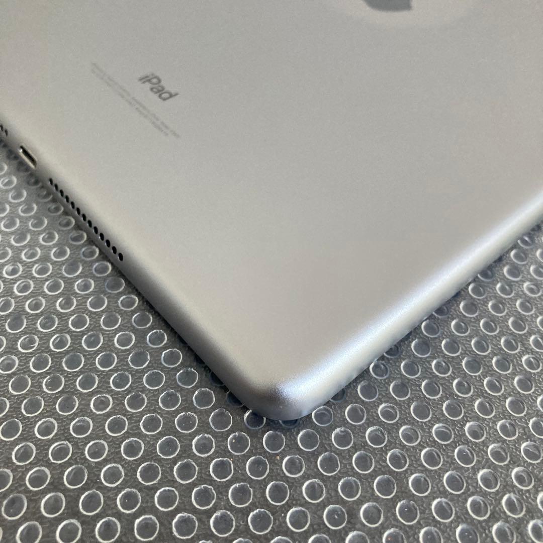 3972 美品☆電池良好☆iPad5 第5世代 32GB WIFIモデル☆