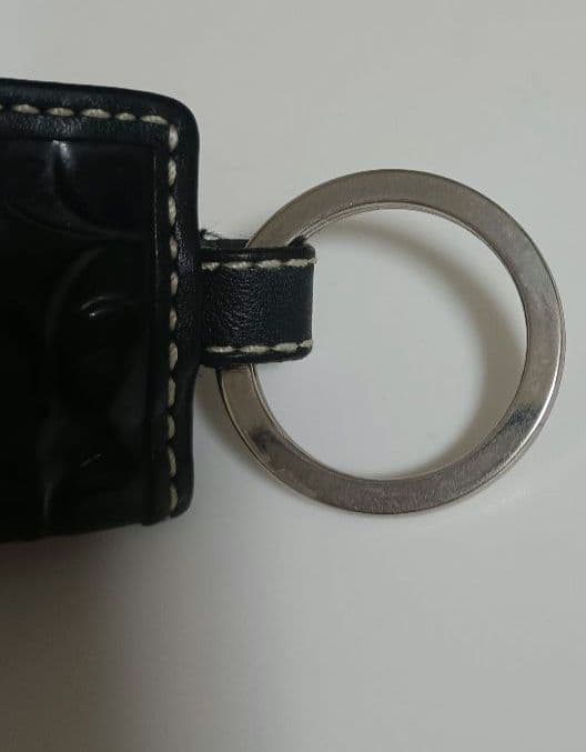 コーチ　手帳型ミニフォトフレーム　キーホルダー　ハート　エナメル