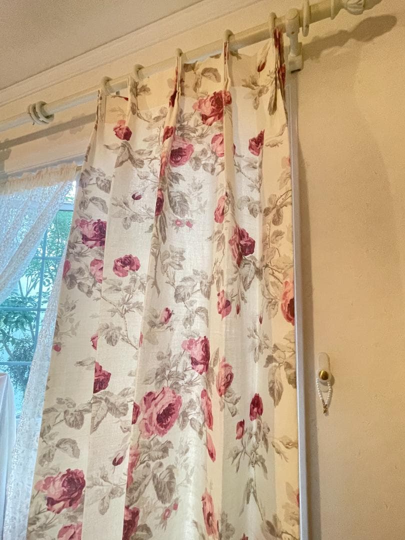 ローラアシュレイ★レア★ローズ柄 未使用カーテン 1枚 135×丈194㎝