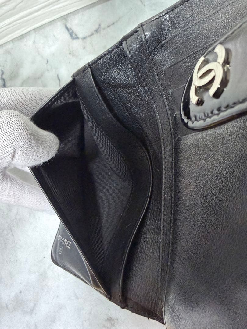 本日のみ値下げ　CHANEL エナメル マトラッセ 二つ折り財布 ブラック