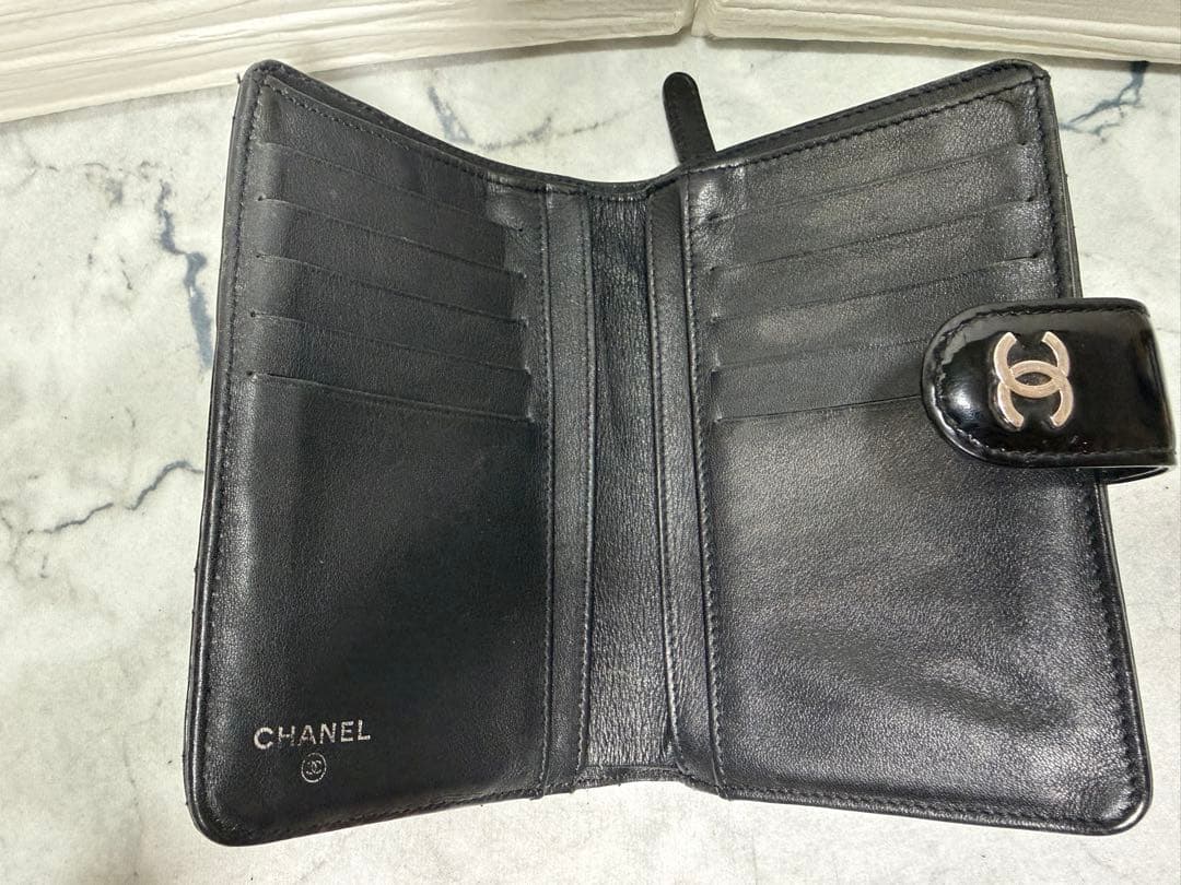 本日のみ値下げ　CHANEL エナメル マトラッセ 二つ折り財布 ブラック