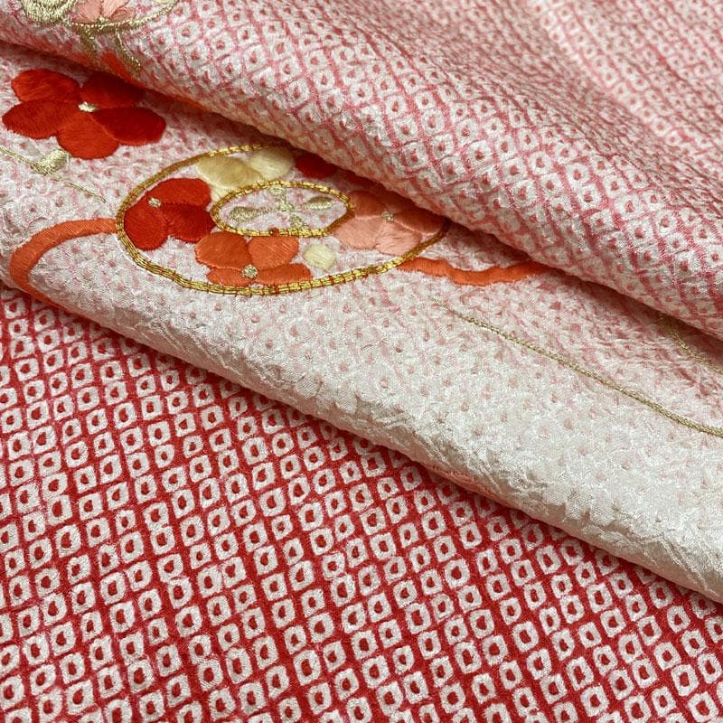 504ag82◎七五三 七歳 女児 総絞り 着物&丸帯 刺繍 松竹梅◎美品