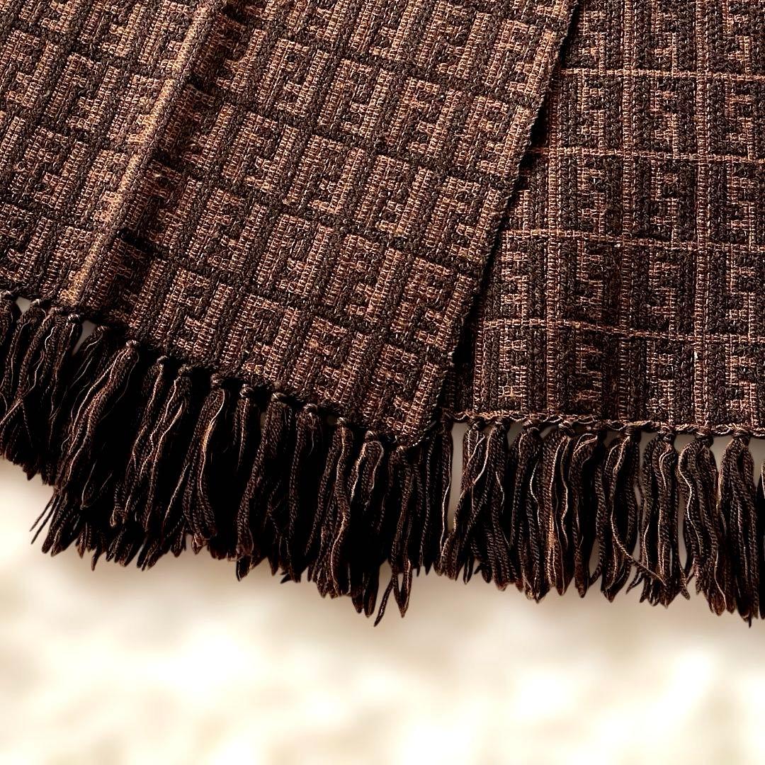 美品　FENDI フェンディ マフラー ブラウン系 ズッカ柄 ロゴ ウール男女