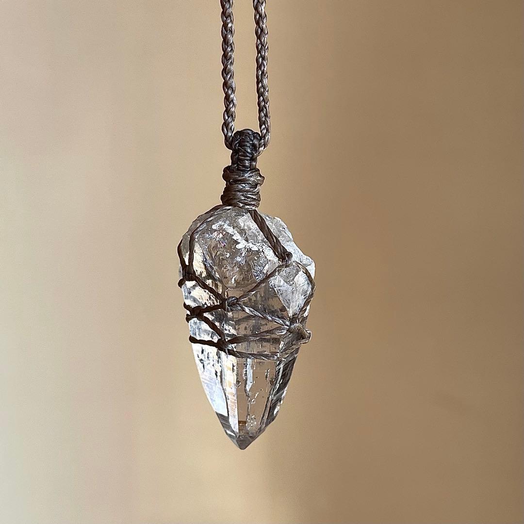 ヒマラヤ水晶 ガネッシュヒマール ＊ マクラメペンダント ネックレス 32