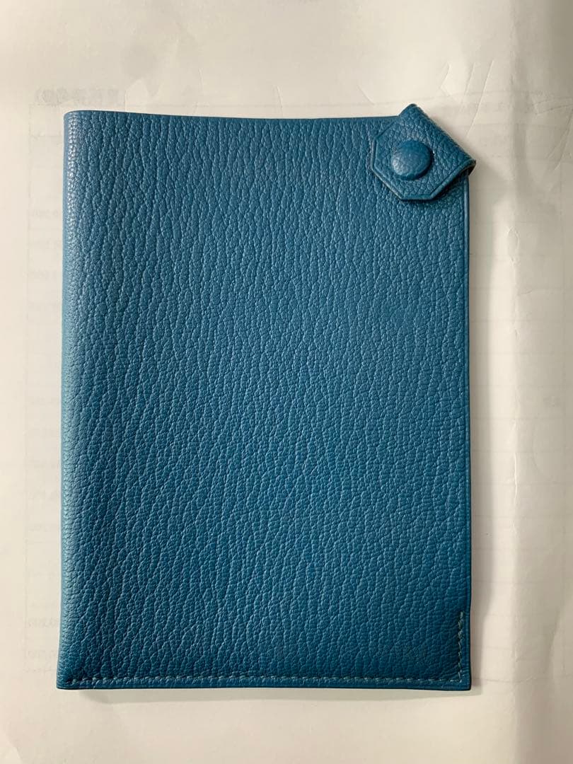 HERMES マルチケース　HERMES passport case