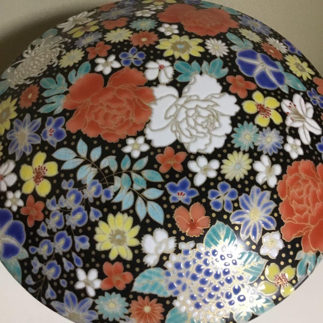 九谷焼三段重　三段重ね　花詰黒色　青郊窯