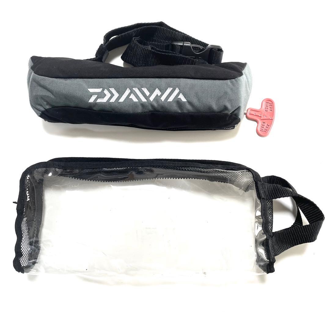 ダイワライフジャケット(フリーウエスト手動自動膨脹式)