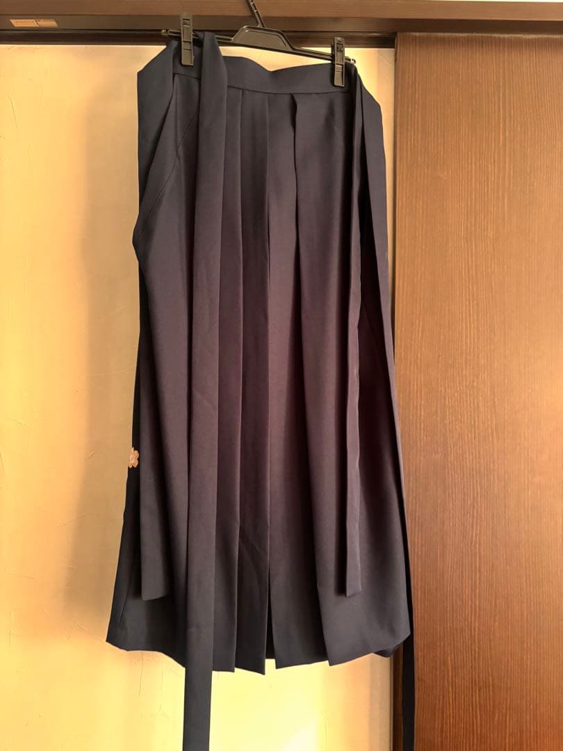 ms♡赤色花柄着物　紺色袴セット　アリサナ160cm