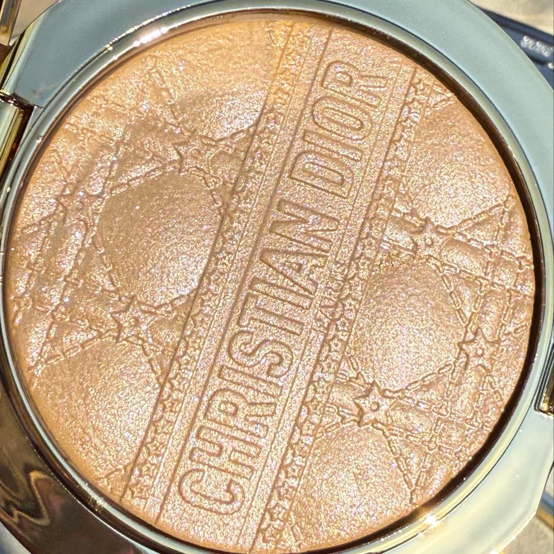 【新品未使用】ディオールスキン フォーエヴァー グロウルミナイザー