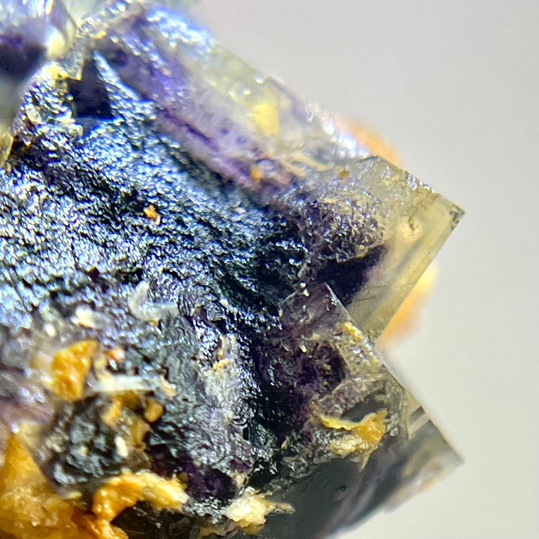 蛍光 キュービック ゾーニング フローライト カルサイト 共存 原石 鉱物