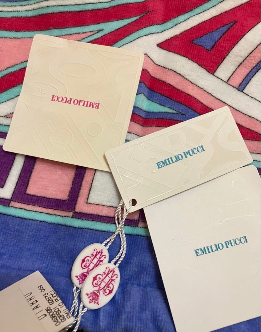 エミリオプッチ　ビーチタオル　タグ付き　未使用