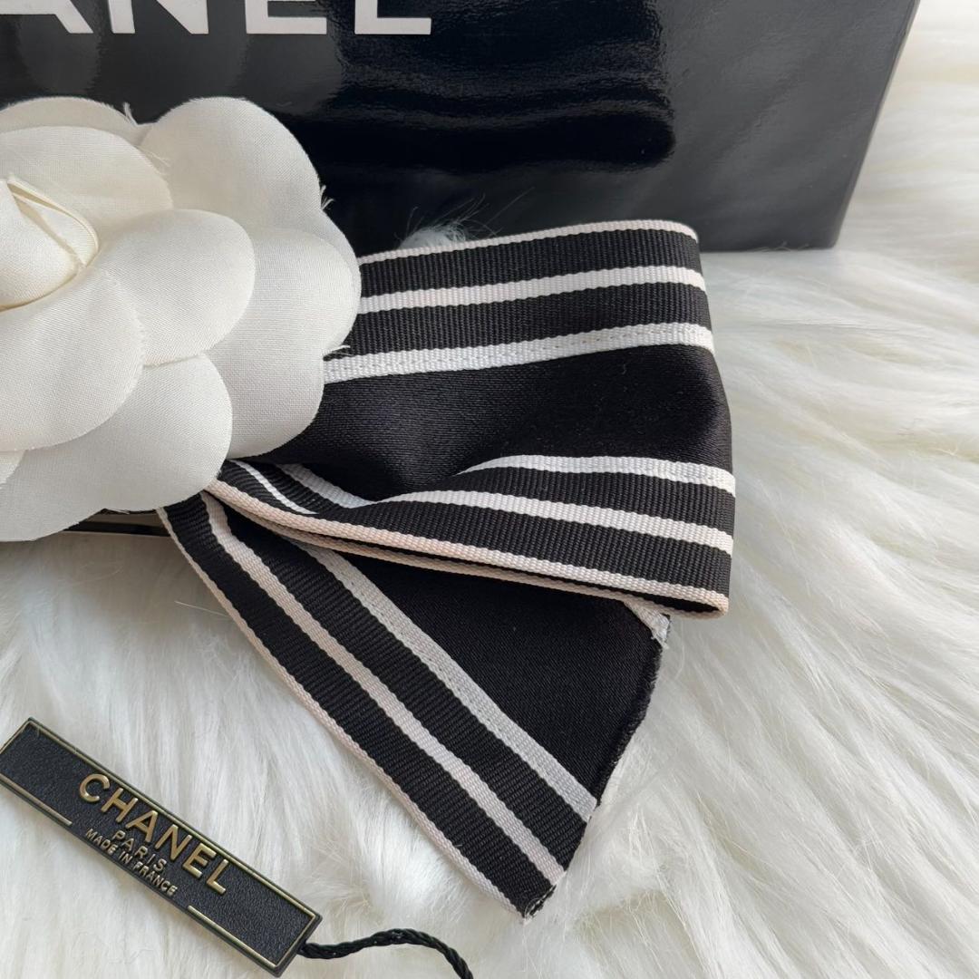 Chanelカメリア リボン 大 ヘアアクセサリー バレッタ サテン ブラック