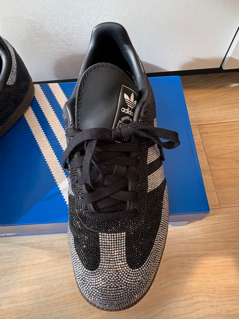 アディダス　キラキラ　グリッター サンバ OG / SAMBA OG ブラック