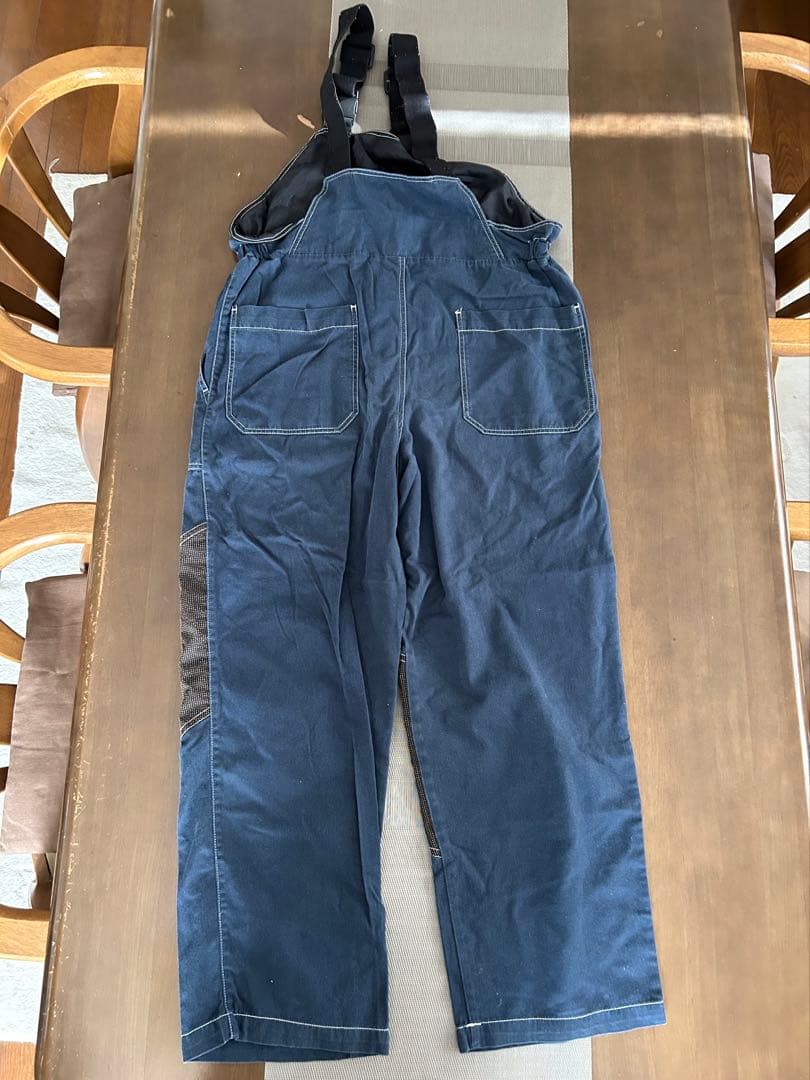 Snap-On スナップオン サロペットパンツ 女性着用