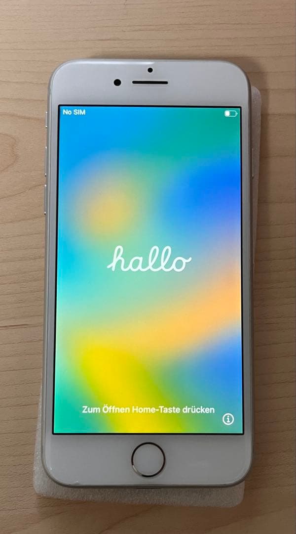 SIMロック解除済み ソフトバンク iPhone8 64GB シルバー