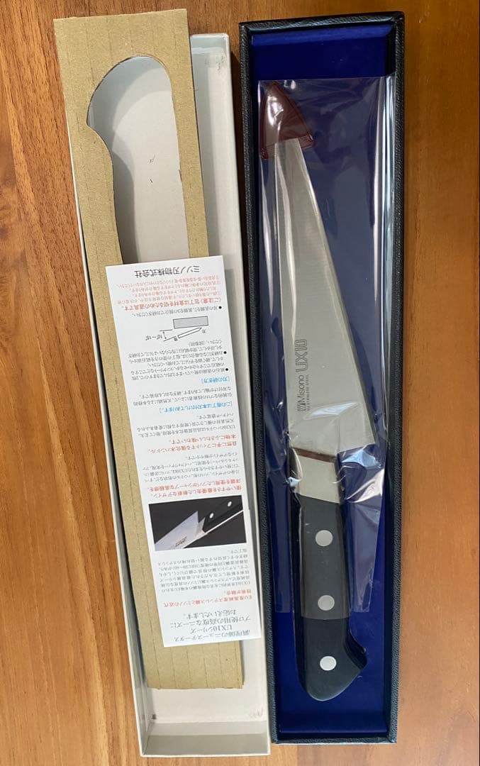 Misono UX10 骨スキ角型 (鳥魚庖丁)