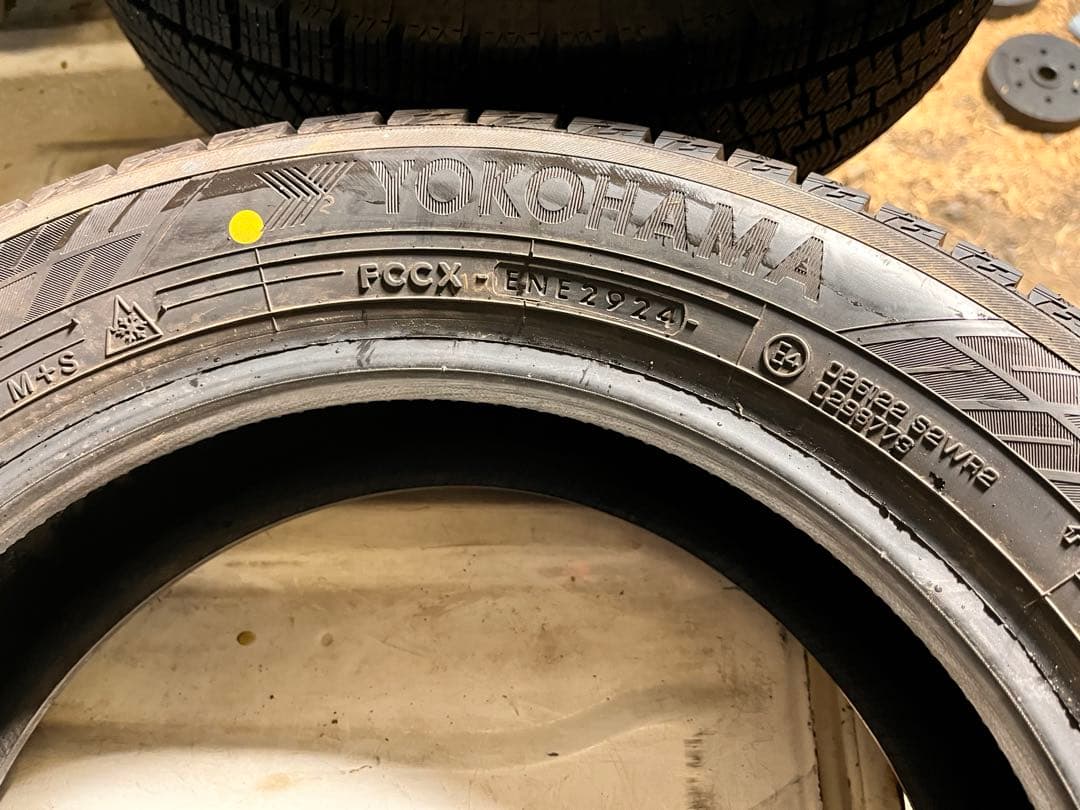 165/65R14 YOKOHAMA スタッドレス　4本セット