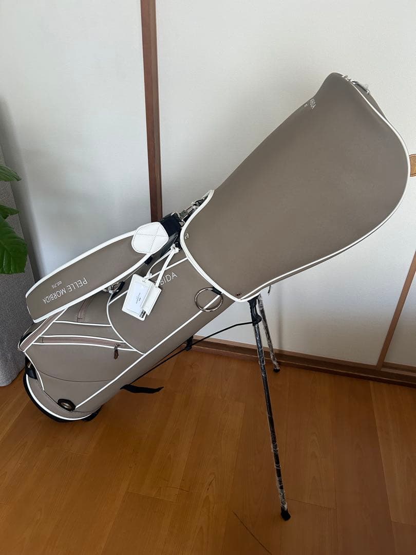 未使用品ぺッレモルビダ　スタンドキャディバッグ　pellemorbidaベージュ