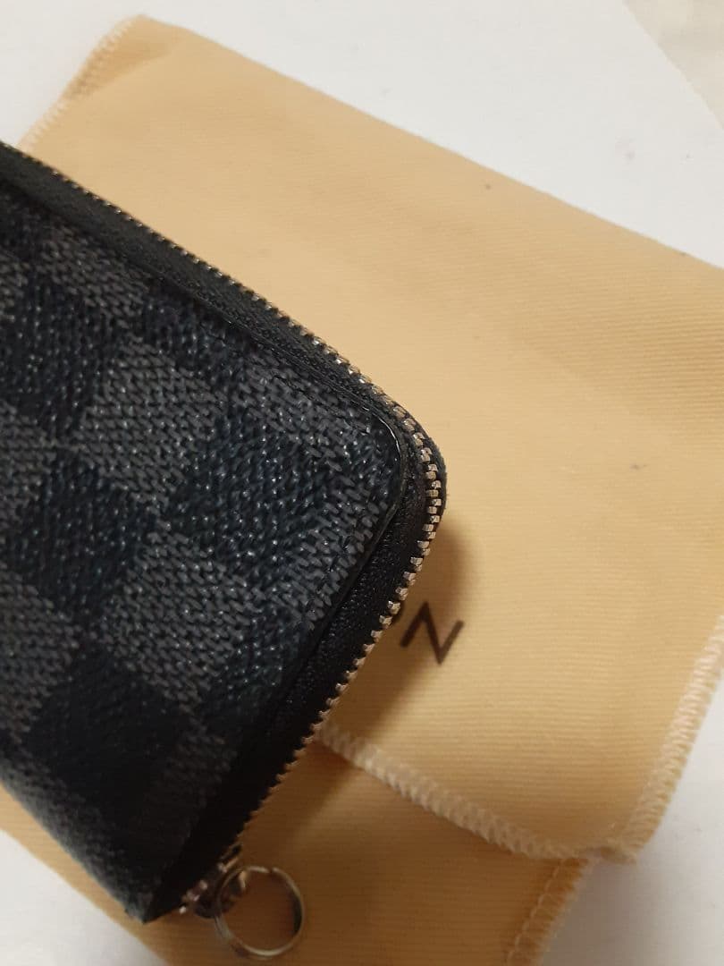 本日限り限定　中古　ダミエ　ジッピー