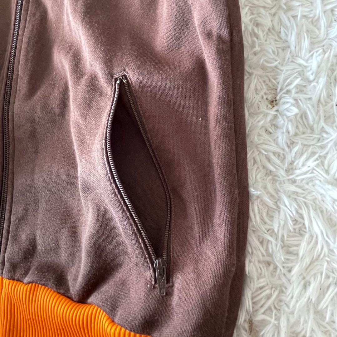 adidas 黒タグ トラックジャケット ブラウン×オレンジ 刺繍ロゴ 万国旗