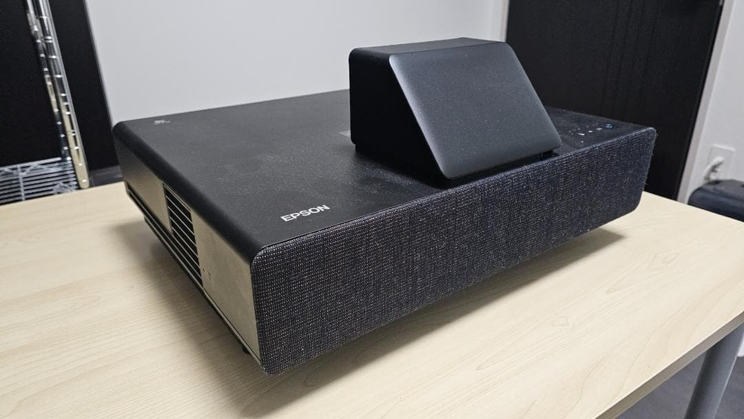 【値引き】Epson EH-LS500B 超単焦点プロジェクター