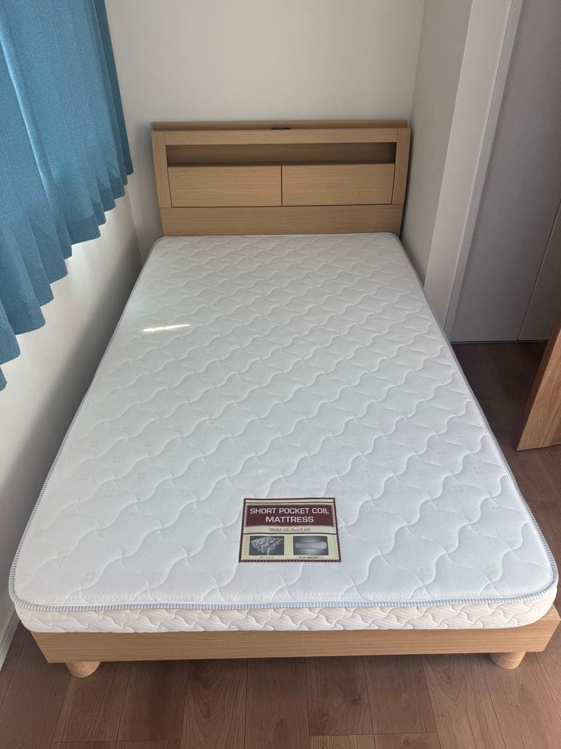 ニトリ ライト コンセント付きベッド セミダブル マットレス 対面のみ