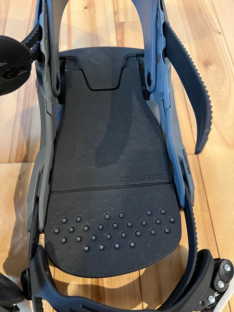 SALOMON HOLOGRAM 23-24 サロモン ホログラム　M グレー