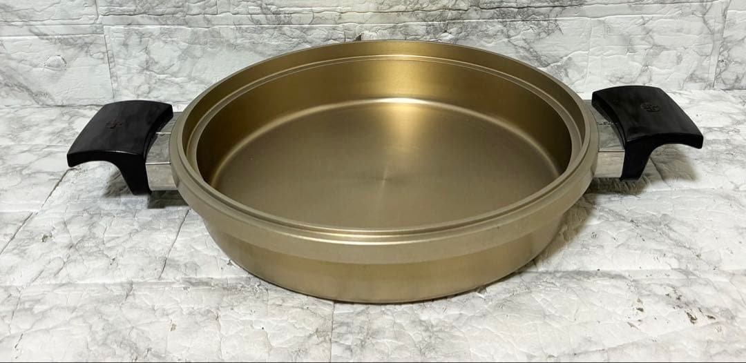 【希少 美品】しばのキッチン 両手鍋 ガラス蓋 最高級ゴールドシリーズ