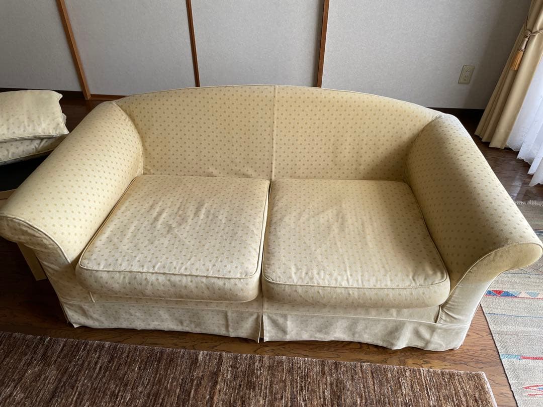 ローラアシュレイ ウィンチェスター2シーターソファ ステラ柄　ゴールド