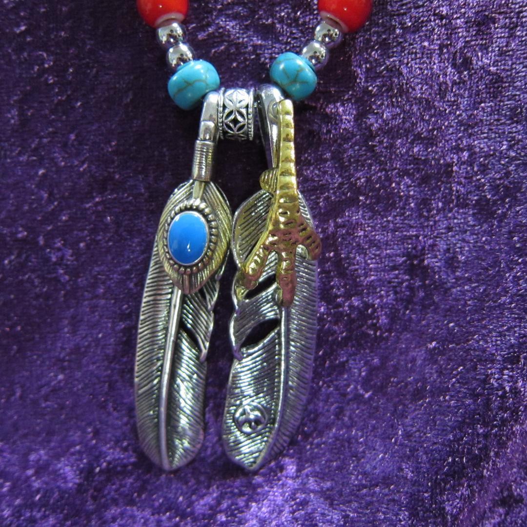 098金爪金縄フェザー、ホワイトハーツ、ターコイズ、バッファローボーンネックレス