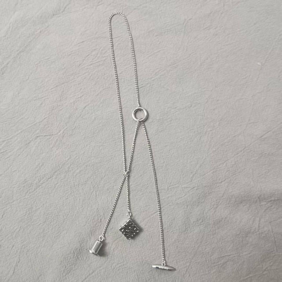 シルバー ネックレス LOEWE