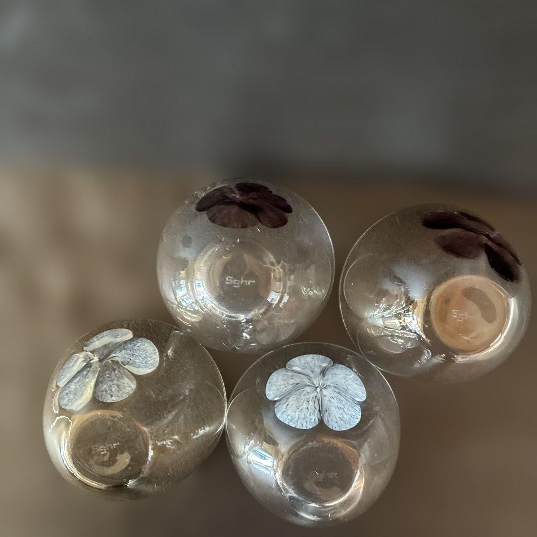 ブルーメ：鉢 (小) クリアー／花 レッド2客 クリアー•タン/花 白　各1客