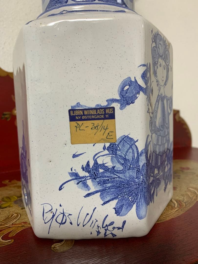 ビヨンヴィンブラッド　可愛い！ビンテージスタジオ手書き一点物３人少女柄花瓶型土台