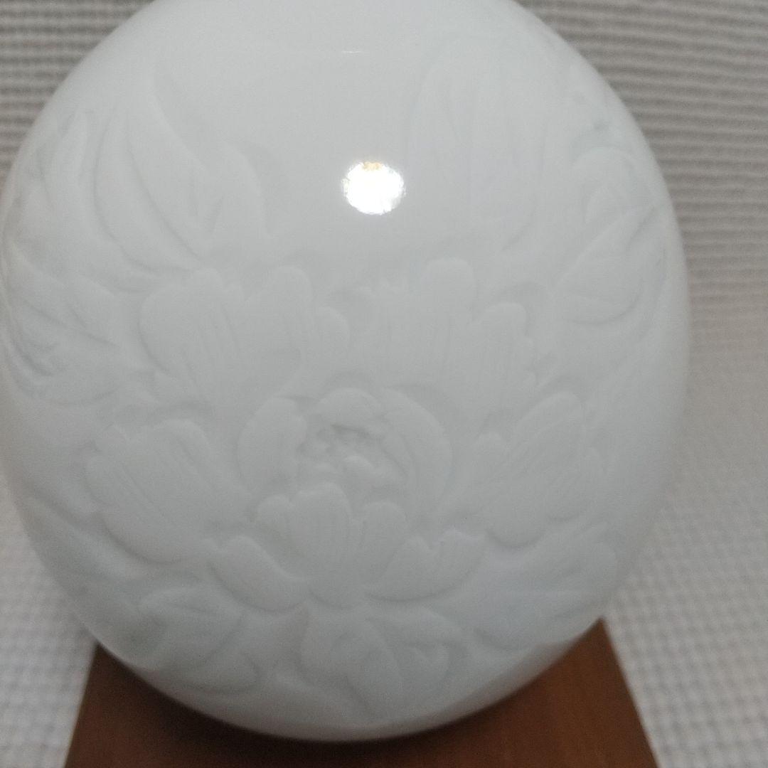 美し過ぎ〈牡丹彫の一輪挿し〉3.3万円/有田焼/白磁/中仙窯/中尾恭純/花器/壺