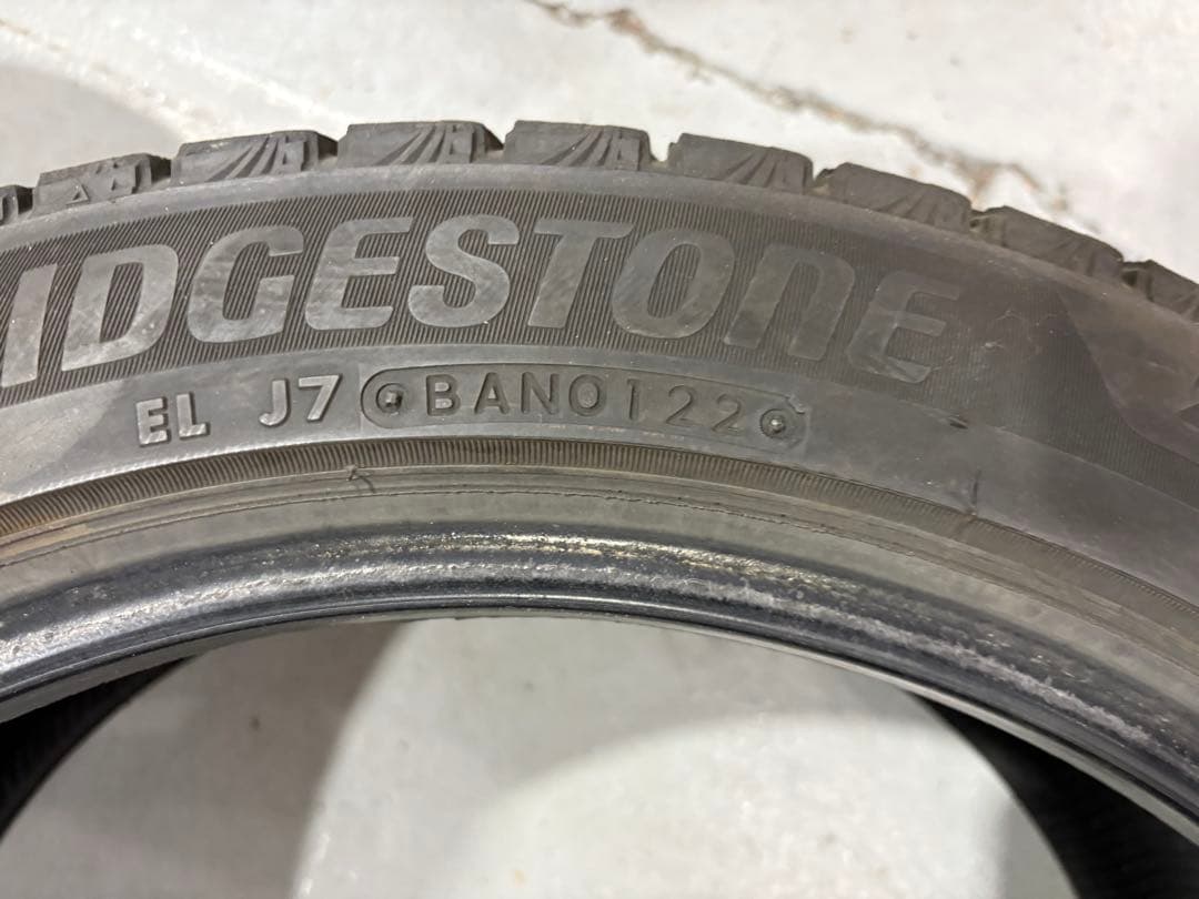 4本セット BRIDGESTONE VRX3 スタッドレス 225/45R18