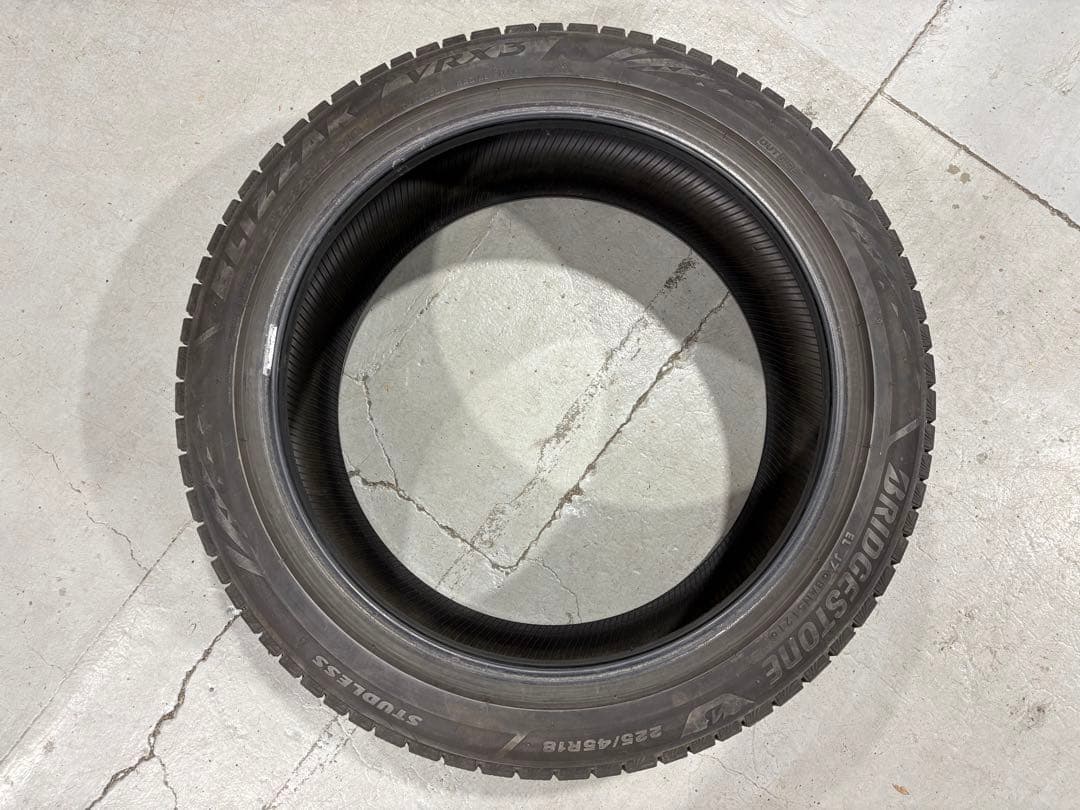 4本セット BRIDGESTONE VRX3 スタッドレス 225/45R18
