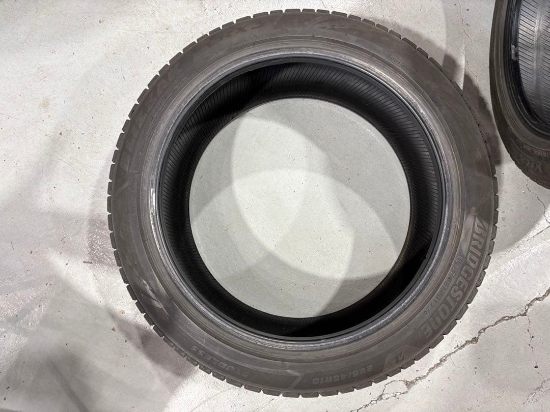 4本セット BRIDGESTONE VRX3 スタッドレス 225/45R18