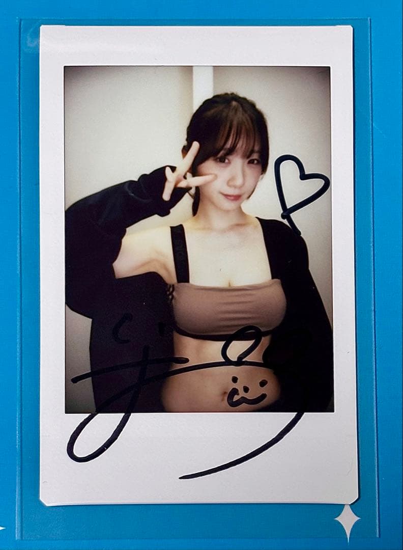 伊織もえ　直筆サイン入りチェキ