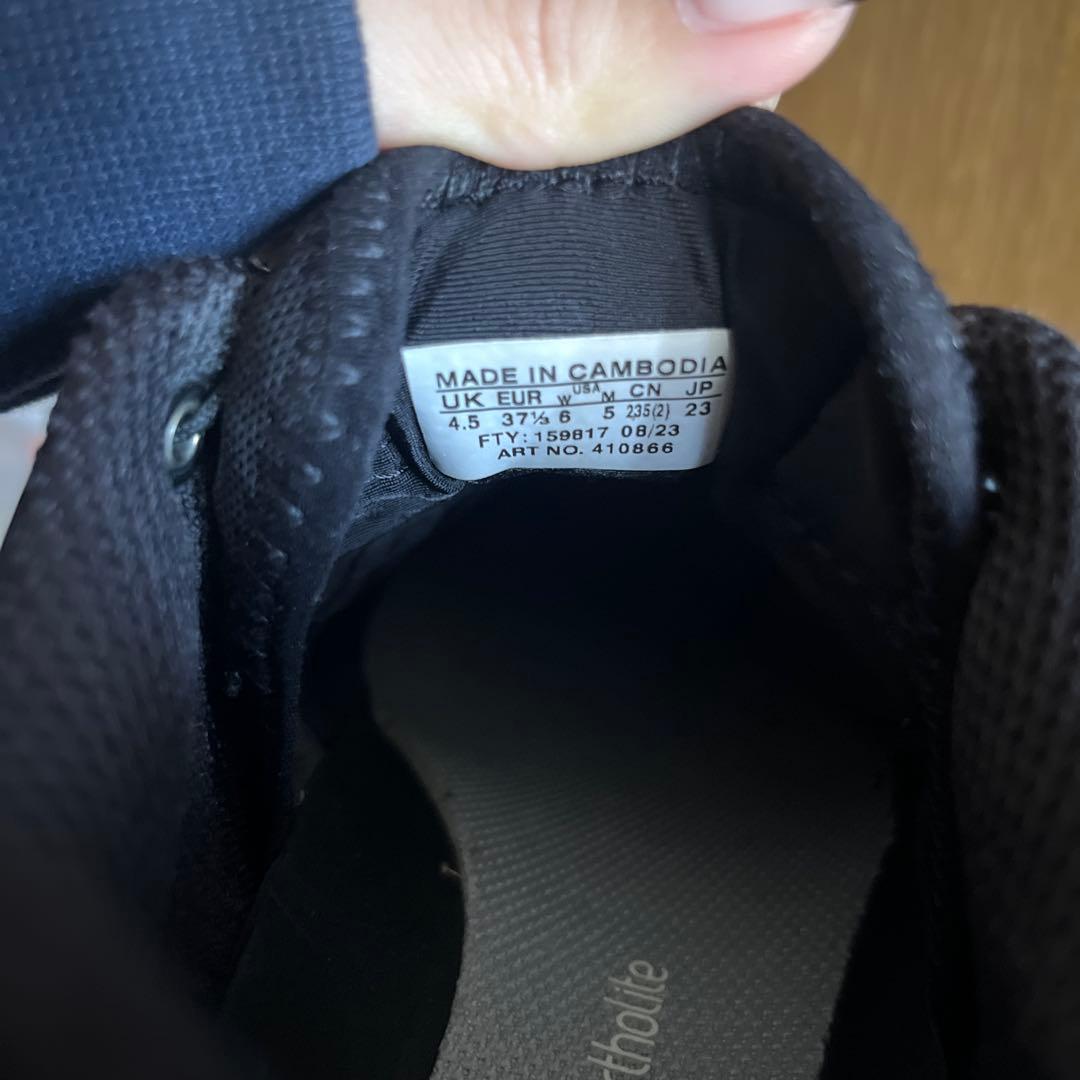 Salomon XT-6 ブラックスニーカー