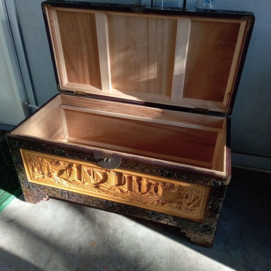 木彫のローチェスト　箱　アジアン