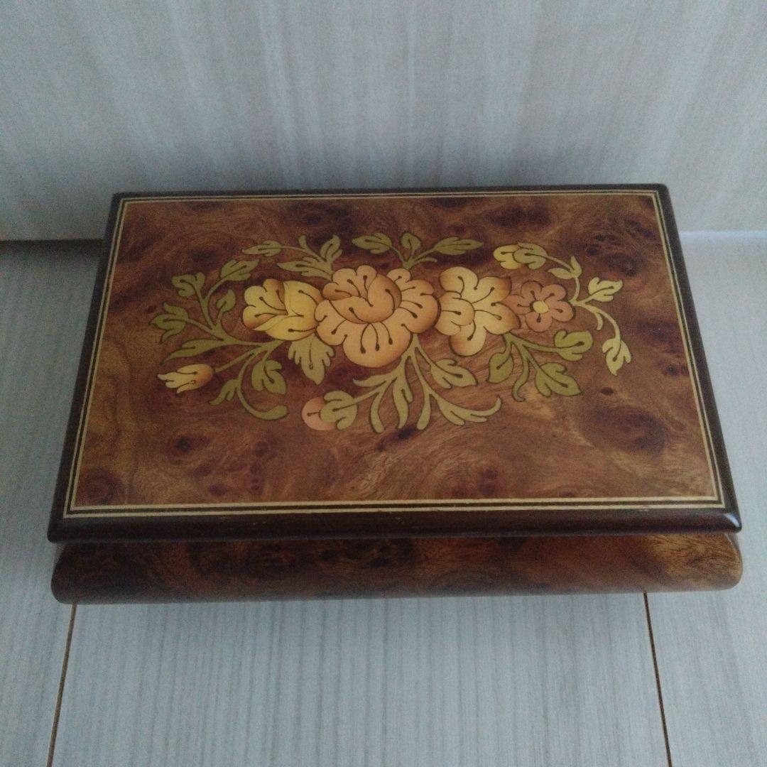 未使用品！スイス製　象嵌アクセサリー小物入れ