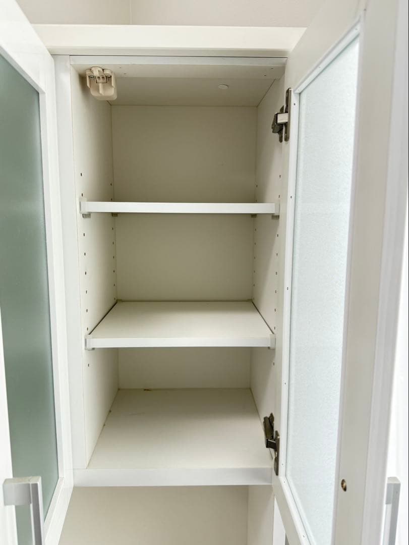 ホワイト食器棚 ガラス扉 引き出し付き