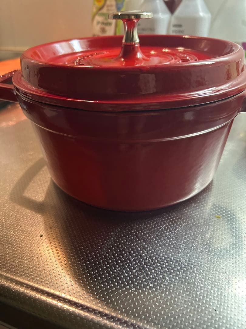 ストウブ　20サイズ