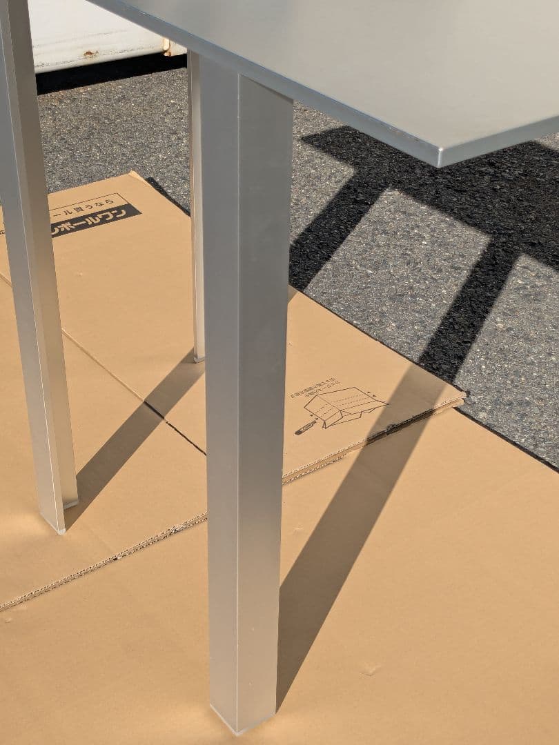 カッシーナ アルミ テーブル 1台 ②